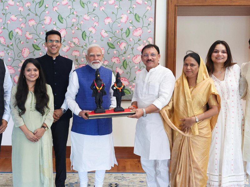 शिवसेना नेता संजय देशमुख ने प्रधानमंत्री मोदी से की मुलाकात, बताया- 'विशेष आनंद का अनुभव' 