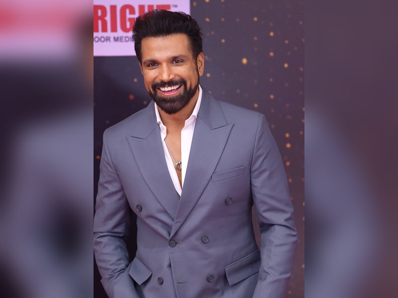 Rithvik Dhanjani cherishes friendship, shares heartfelt note on holding on to special bonds