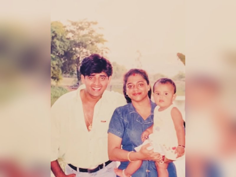 Ravi Kishan shares rare throwback pic from his younger days as a father with little Rivva