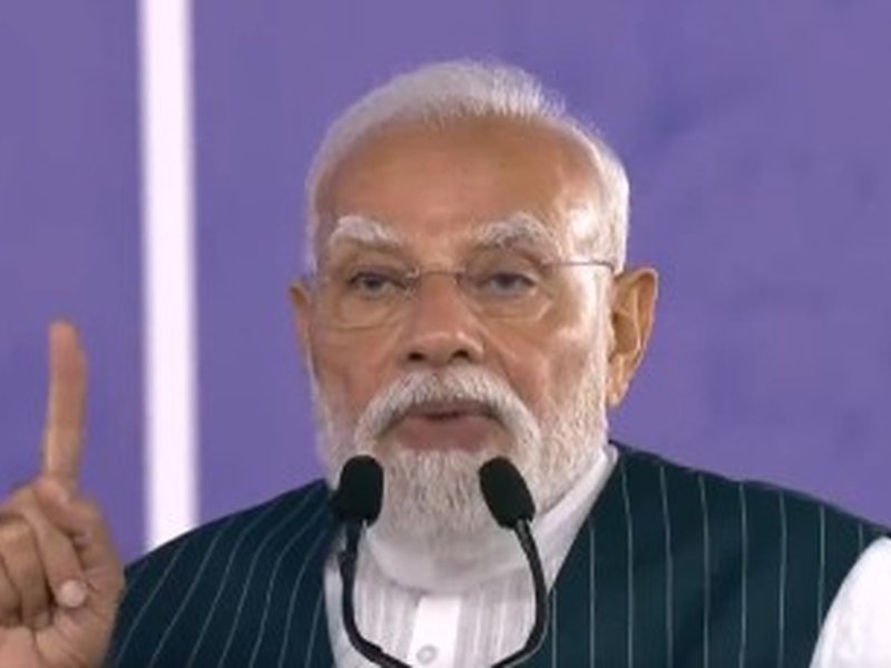 पीएम मोदी ने गुजरात के साणंद में देश के तीसरे सेमीकंडक्टर प्लांट का किया उद्घाटन, बढ़ेगी भारत की चिप निर्माण क्षमता
