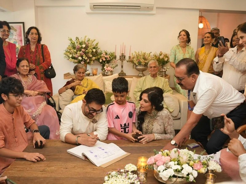 Aamir Khan and Gauri's sons steal the show as ring bearers at their parents' wedding 