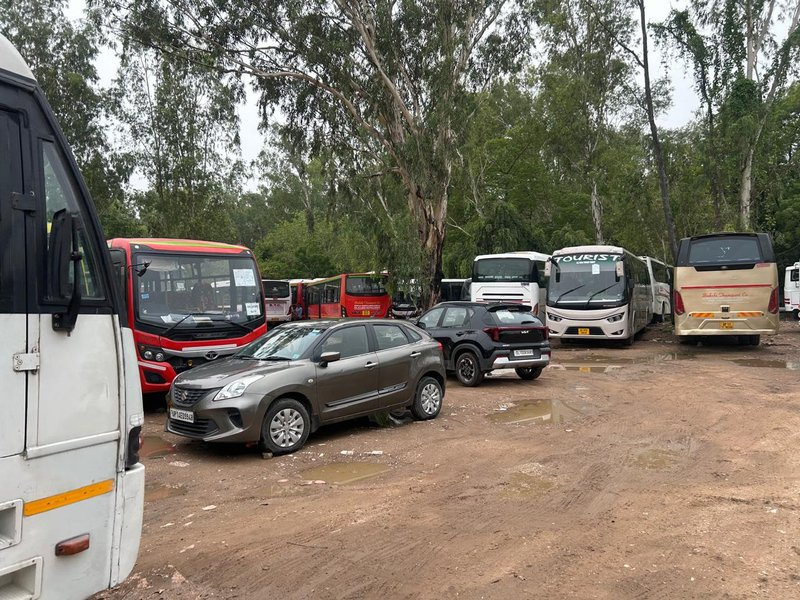 Rain, parking issues expose underbelly of Delhi Tourism’s Mango festival