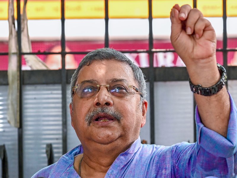 Kalyan Banerjee suspended from LS after complaint by NCPI MPs; House adjourned for the day
