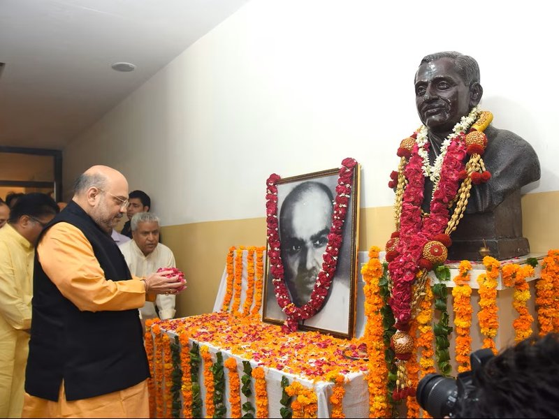 श्यामा प्रसाद मुखर्जी की 125वीं जयंती पर अमित शाह ने किया याद, कहा- 'देश की एकता के लिए उनका योगदान सदैव स्मरणीय'