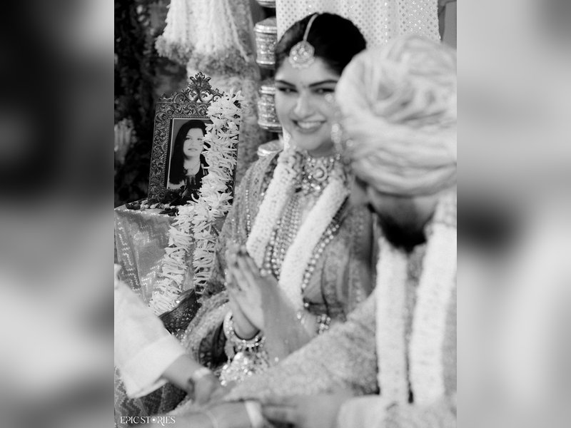 Anshula Kapoor carries her late mother's presence into her wedding ceremony with a cherished photograph 