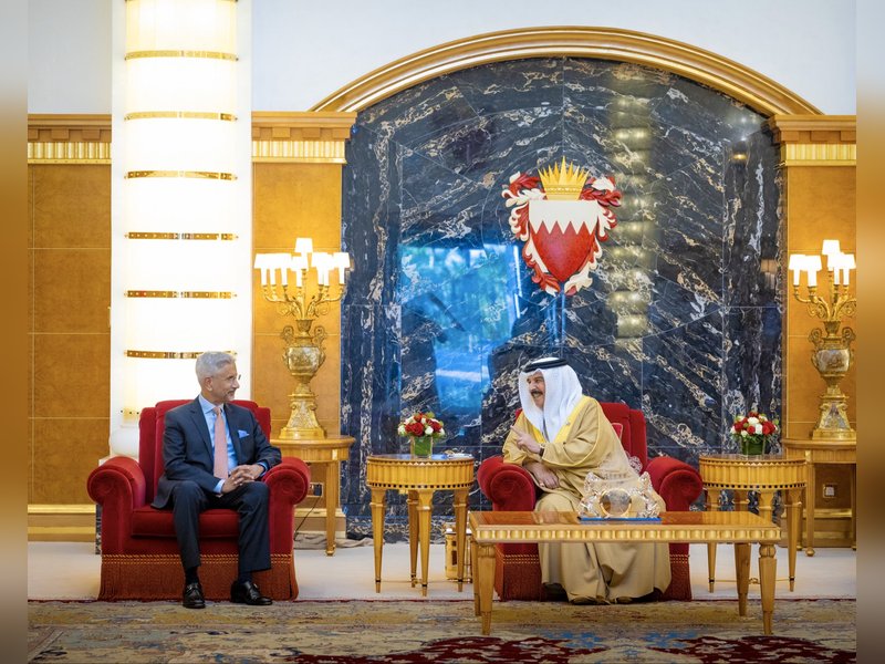 EAM Jaishankar meets King of Bahrain, interacts with indian community