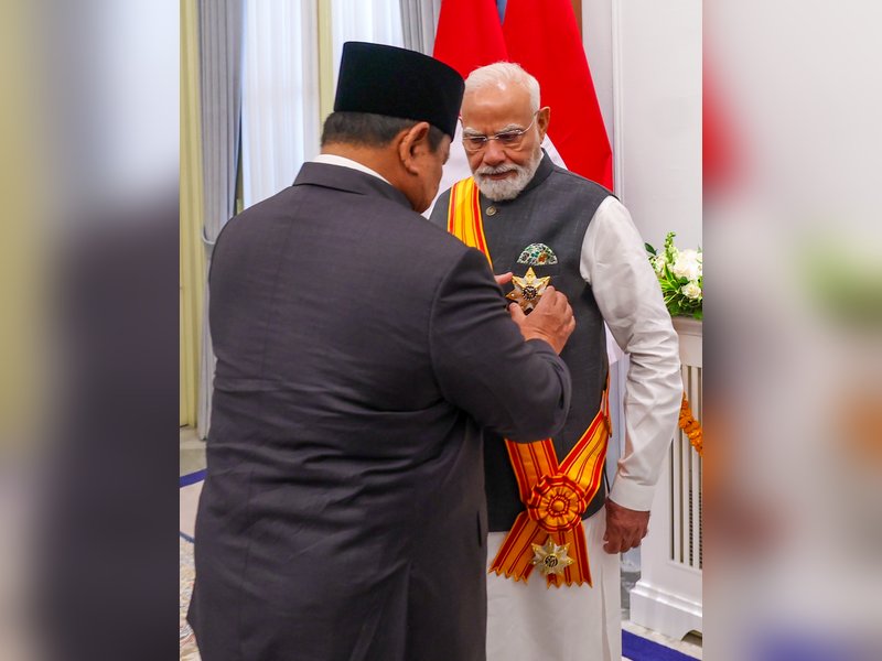 PM Modi Felicitated 