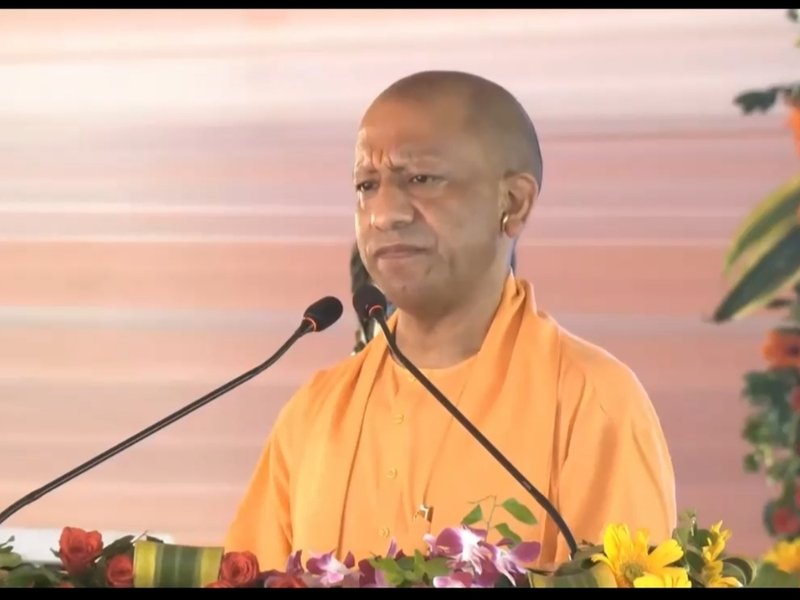 'बाबरी पर घड़ियाली आंसू बहाने वाले कर रहे आस्था की बात', सीएम योगी का कांग्रेस-सपा पर हमला