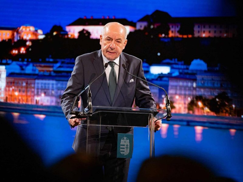 Hungary's Fidesz party announces protest after PM Magyar files constitutional amendment
