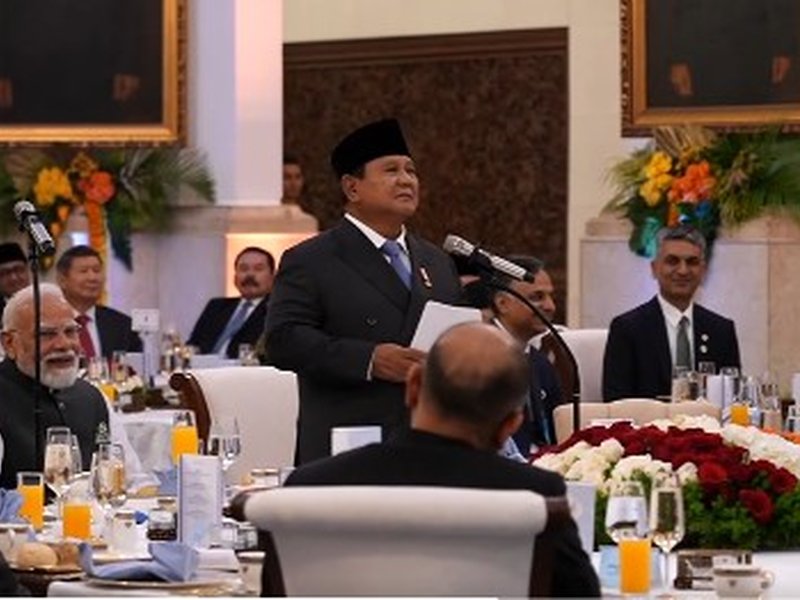 PM Modi and Indonesian counterpart share a lighter moment at banquet lunch, latter’s praise draws cheers