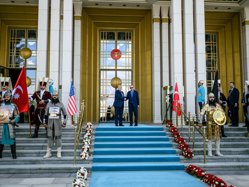 Trump says US to lift Syria sanctions