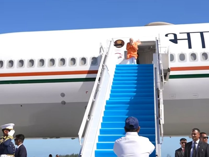 Indonesian President Subianto sees off PM Modi as he emplanes for Australia 