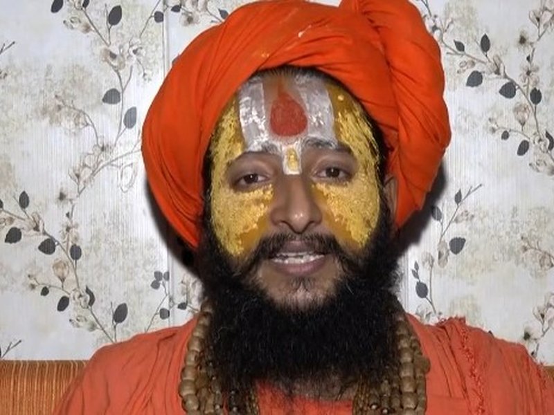 राम मंदिर विवाद के बीच सनातन बोर्ड की मांग तेज, साधु-संतों ने गोविंद देव गिरी से इस्तीफे की मांग की