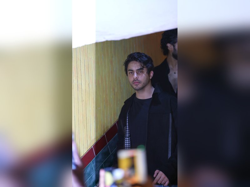 Aryan Khan steps out for friend Raghav Juyal's birthday bash, actor escorts him out