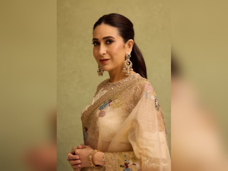 Karisma Kapoor says she loved Neelam Kothari's dance, recalls audience throwing coins during 'Paap Ki Duniya’