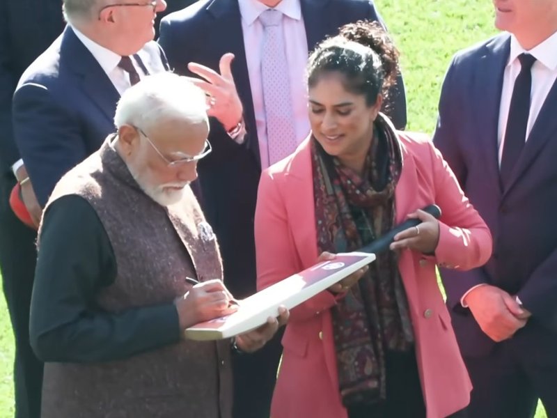 पीएम मोदी मेलबर्न क्रिकेट ग्राउंड पहुंचे, भारत-ऑस्ट्रेलिया स्पोर्ट्स कोलेबरेशन रोडमैप किया लॉन्च