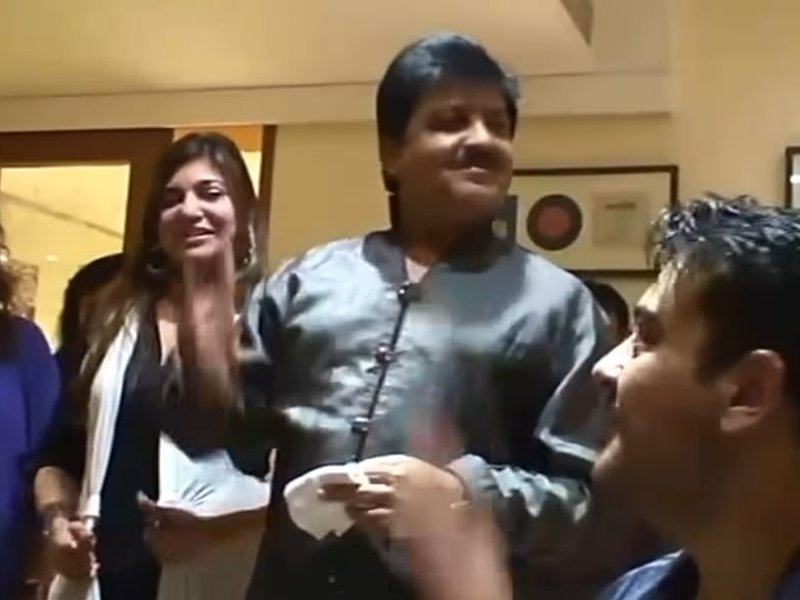 Adnan Sami shares glimpse of ‘favourite evenings at home’ with Udit Narayan, Alka Yagnik