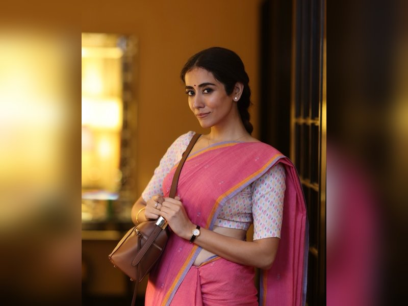 Jonita Gandhi pens note of gratitude to 'Idhayam Murali' unit for trusting her with the character of 'Geetha Miss' (Photo: Jonita Gandhi/Instagram)