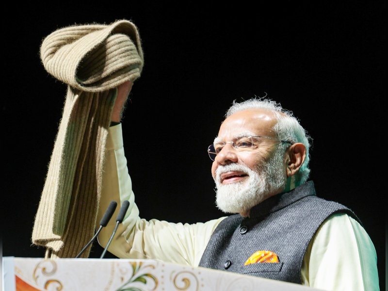 Muffler, cap and gloves: PM Modi shares with Indian diaspora his treasured memories of earlier visit to NZ 