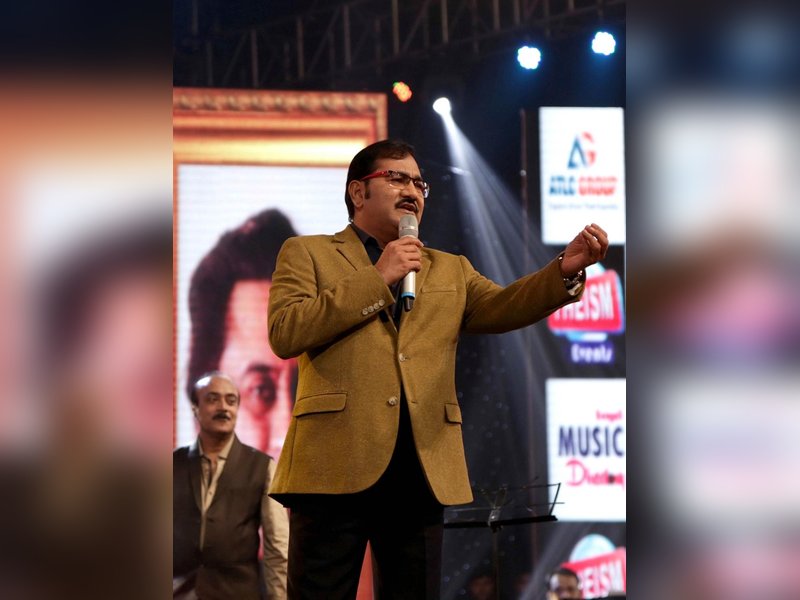Sudesh Bhosale recalls painting Hema Malini's film posters with his father in 1970s