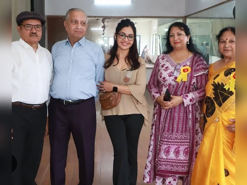 Shubhangi Atre gets emotional as father wins carrom game despite fingers affected by chemotherapy