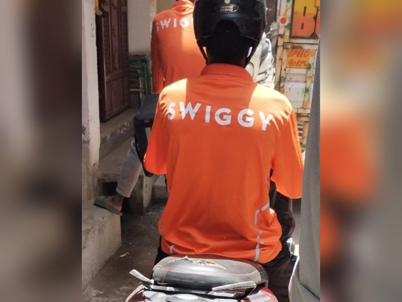 FSSAI slaps Swiggy Instamart with 9 notices following consumer complaints