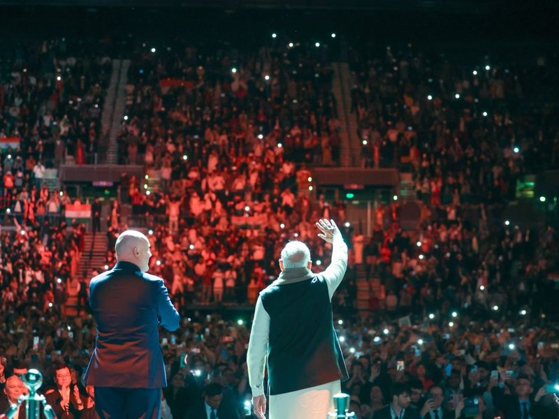 Muffler, cap and gloves: PM Modi shares with Indian diaspora his treasured memories of earlier visit to NZ 
