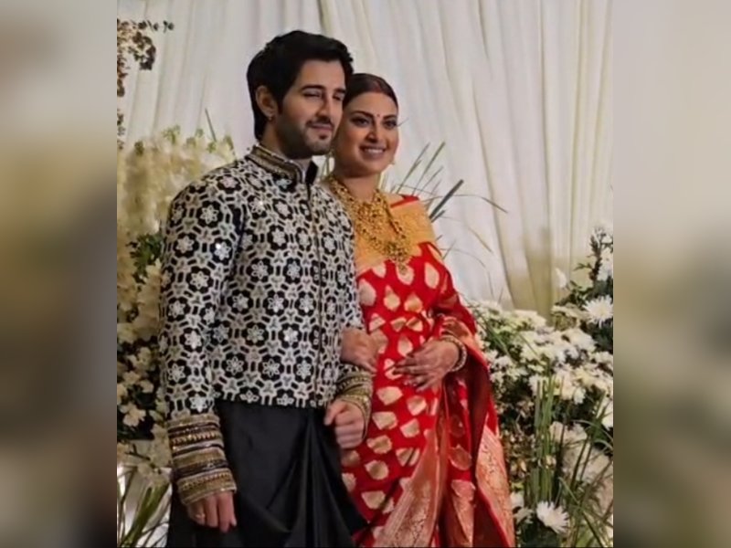 Anushka Ranjan recreates Anushka Sharma's wedding reception look at sister Akansha Ranjan's big day