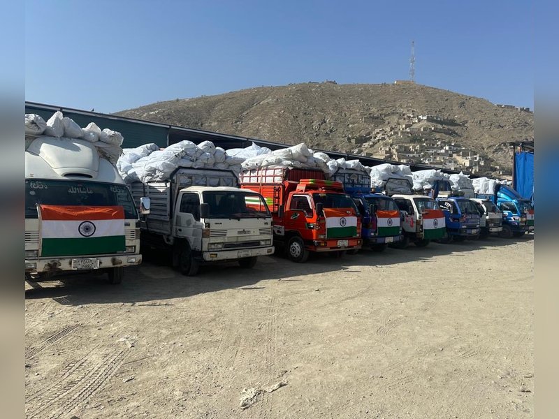 India hands over family tents to Afghanistan to support returnees