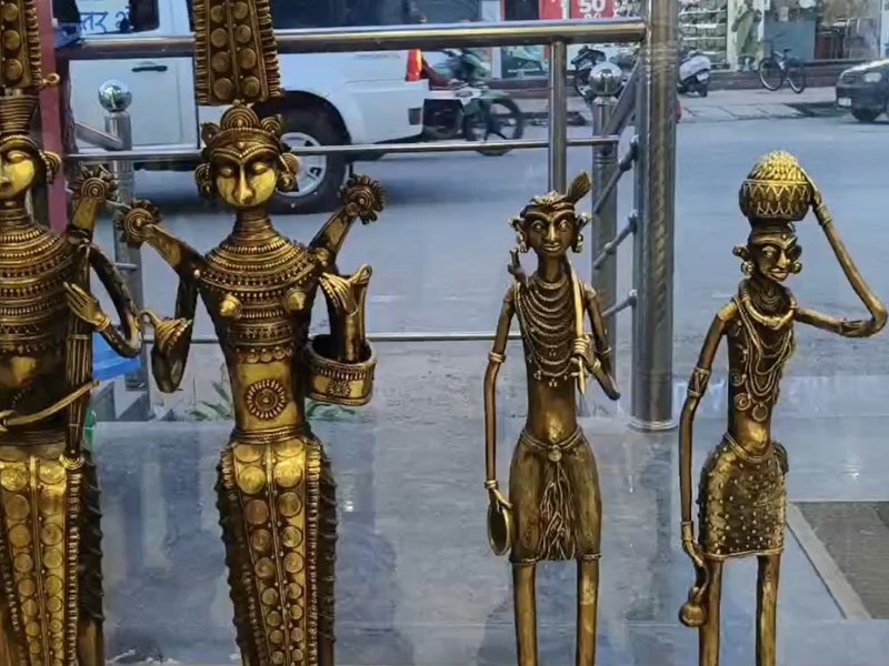 PM Modi’s gift of Bastar’s Dhokra art to Australian PM brings global spotlight on tribal craft (Photo: IANS)