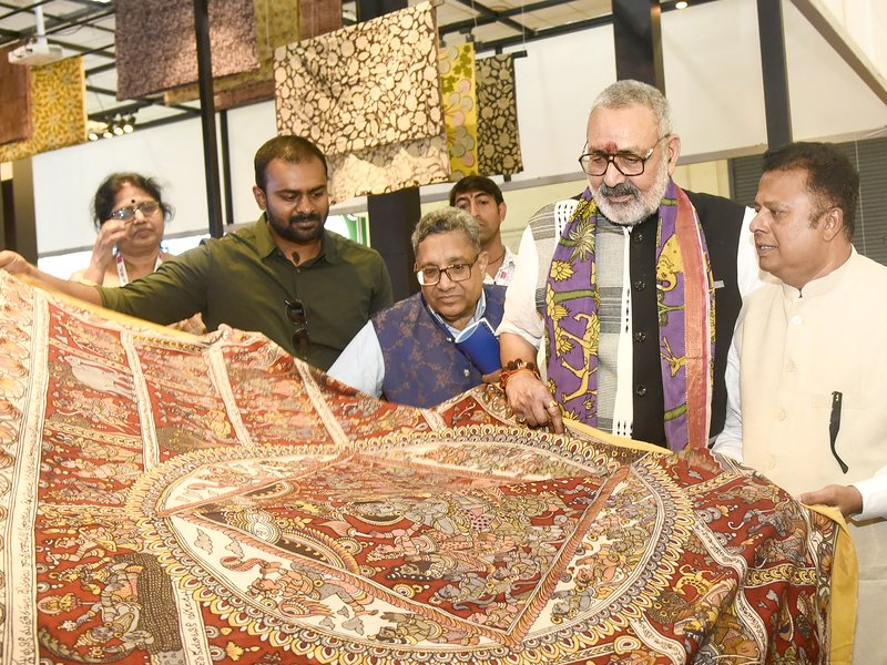 India’s textile and apparel exports cross Rs 3.25 lakh crore in 2025–26: Govt