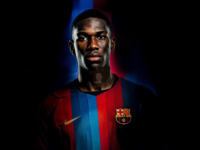 FC Barcelona sign wing-back Caicedo from LDU Quito