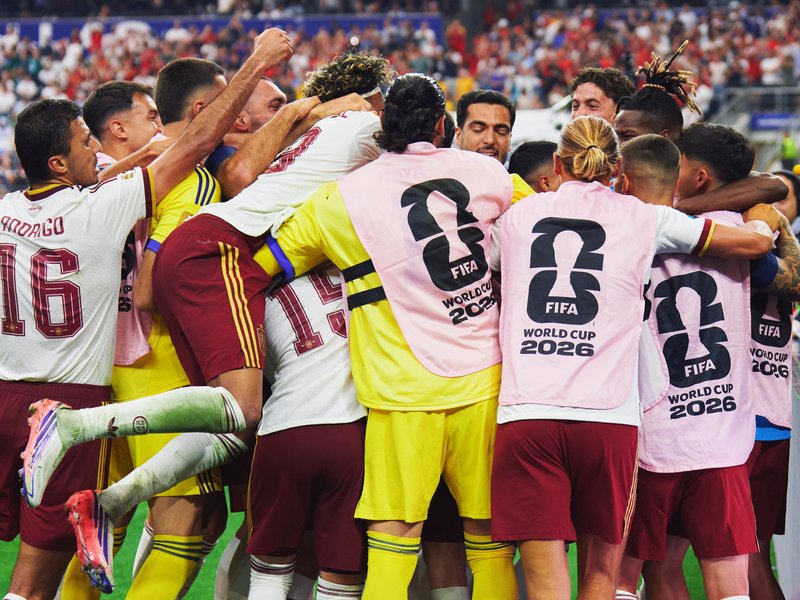 Spain blank France 2-0 to reach FIFA World Cup final