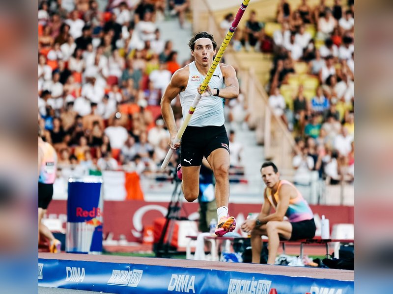 Duplantis wins Budapest pole vault, misses world record bid