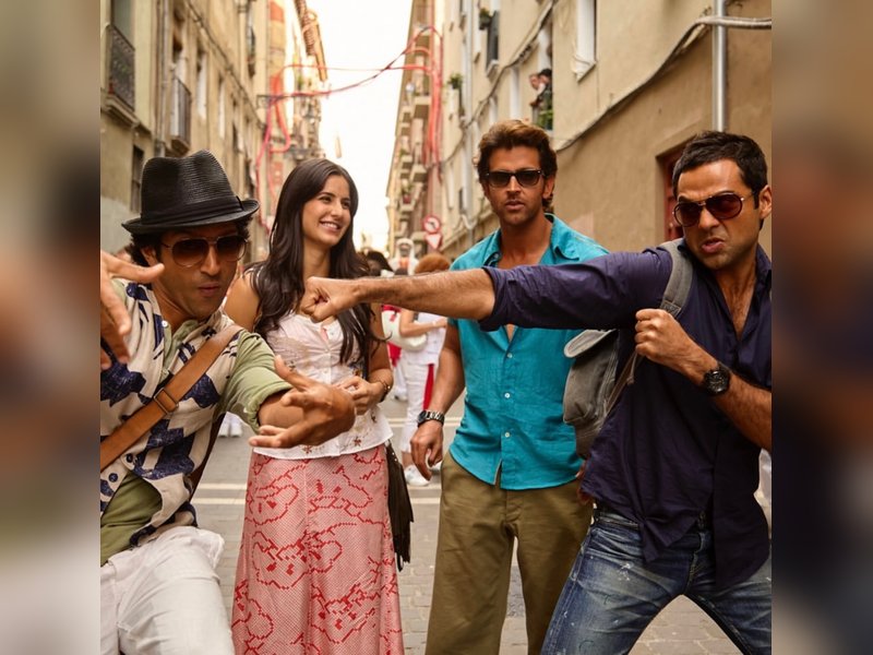 Abhay Deol celebrates his bond with Hrithik Roshan and Farhan Akhtar as he marks 15 years of ‘Zindagi Na Milegi Dobara’