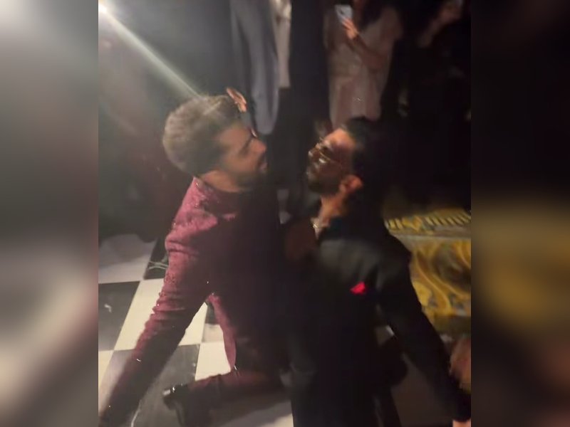 Ranveer Singh, Arjun Kapoor dance to 'Tune Maari Entriyaan' with chest bump, Elnaaz Norouzi shares video