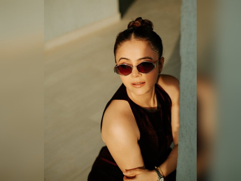 Devoleena Bhattacharjee accuses Kunal Kamra for using Sonam Wangchuk's protest to his own advantage 