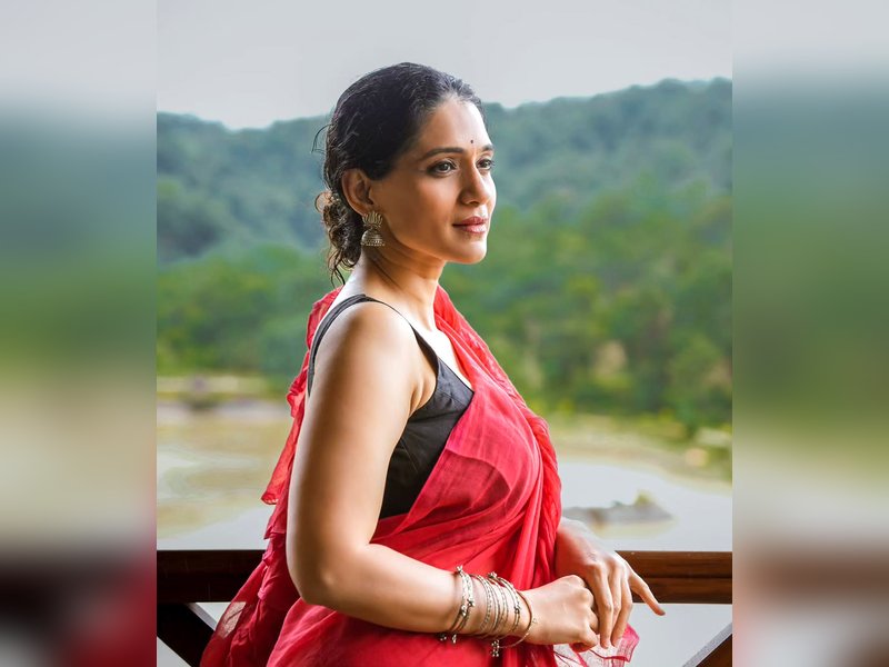Addinath Kothare, Urmila Kanetkar announce separation after 15 years of marriage, vow to co-parent daughter Jizah
