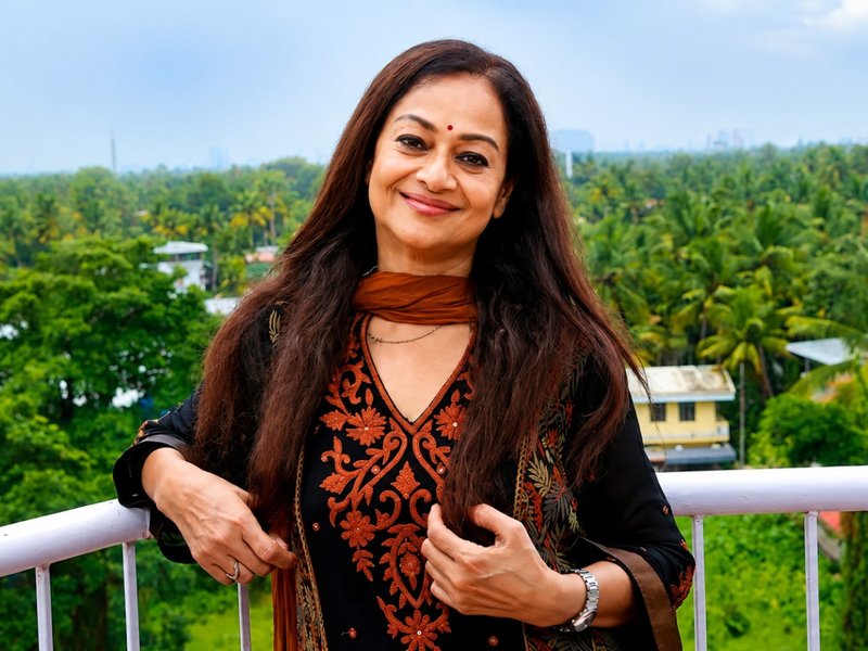 जरीना वहाब: जिस लड़की को कभी रंग-रूप की वजह से ठुकराया गया, वही बनी बासु चटर्जी की हीरोइन