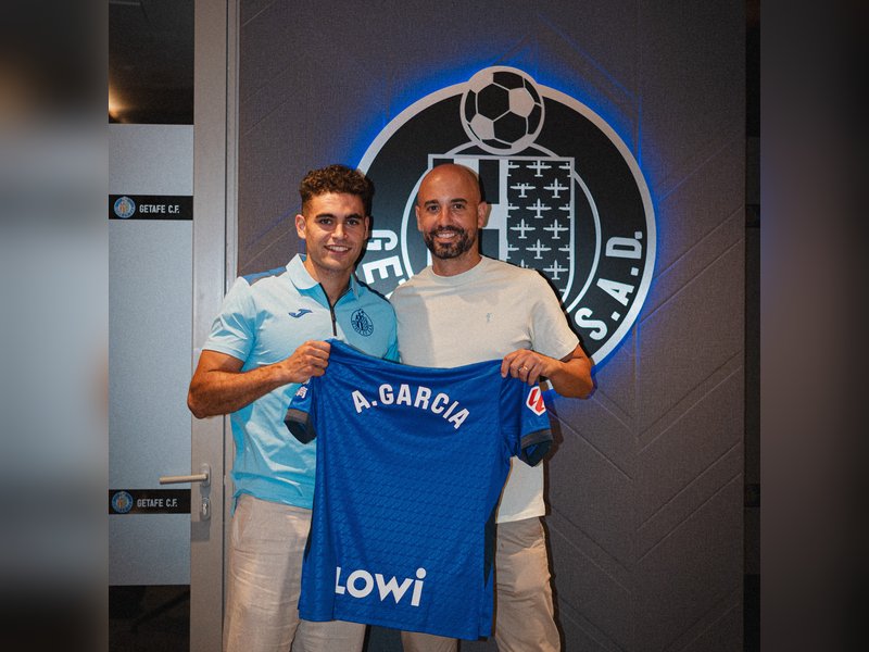 Getafe strengthens squad by signing full-back Andres Garcia from Aston Villa. Photo credit: Getafe CF