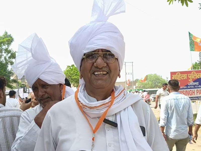 हरियाणा: जींद से दौड़ी देश की पहली हाइड्रोजन पैसेंजर ट्रेन, स्थानीय लोगों ने खुशी जाहिर कर पीएम मोदी का जताया आभार