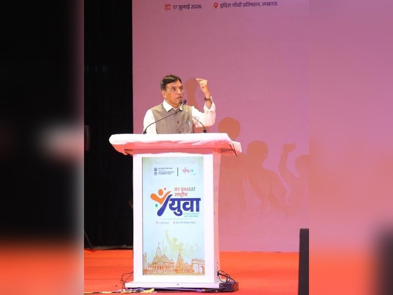 अमृत काल के अगले 25 वर्ष युवाओं के; राष्ट्र निर्माण में दें सक्रिय योगदान : मनसुख मंडाविया