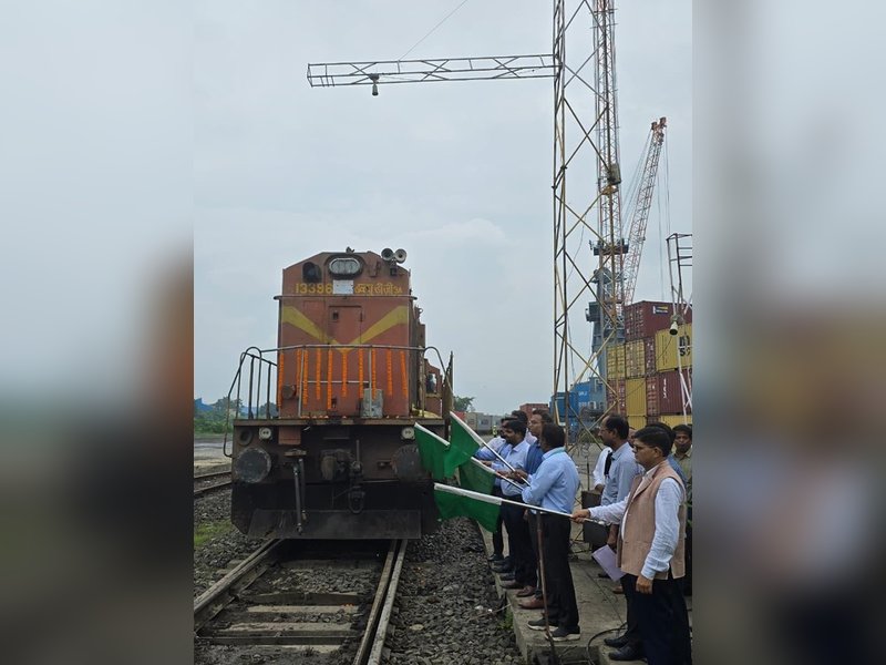 Historic cargo service between Kolkata and Nepal's Biratnagar begins