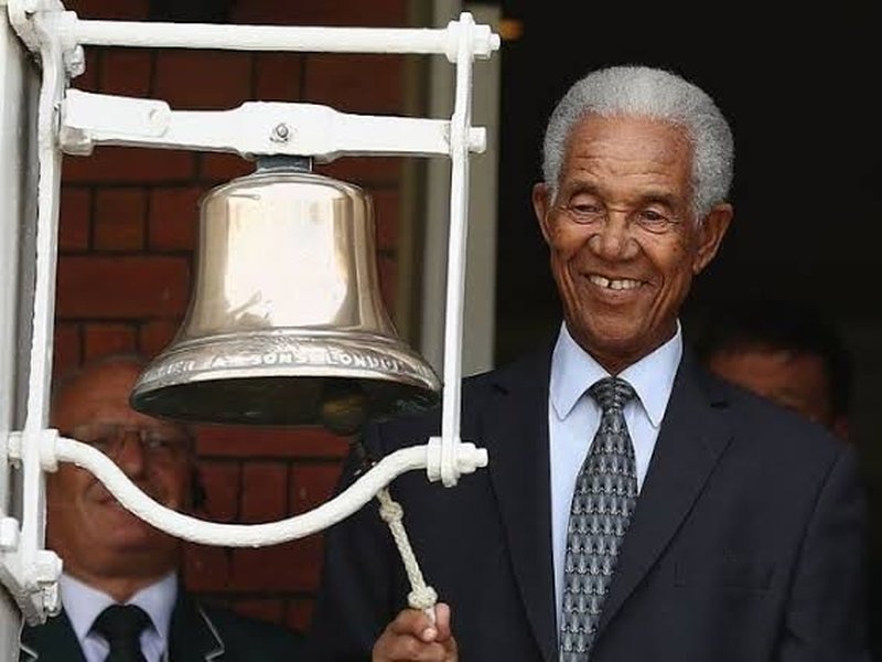 Sir Garry Sobers, cricket's greatest all-rounder, dies at 89