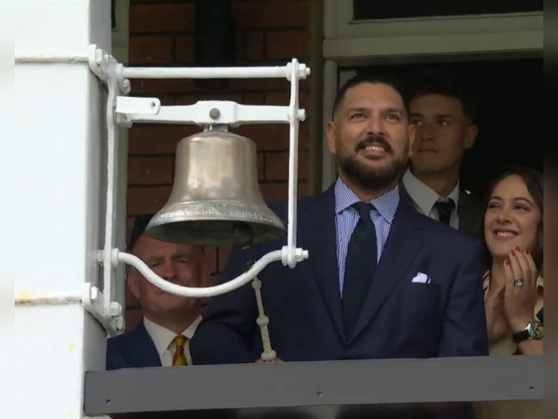 3rd ODI: Yuvraj Singh rings iconic five-minute bell at Lord's ahead of series-decider