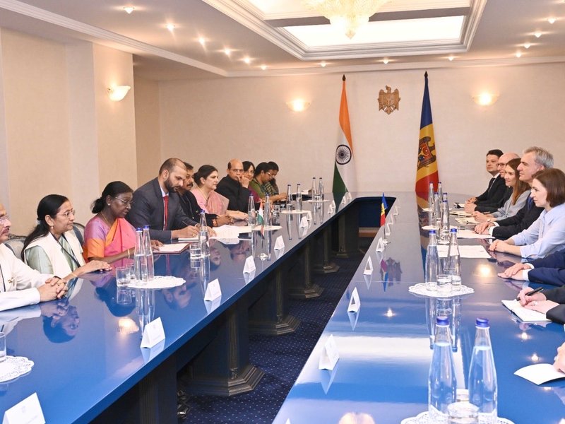 President Murmu, Moldovan counterpart Sandu discuss ways to deepen cooperation 