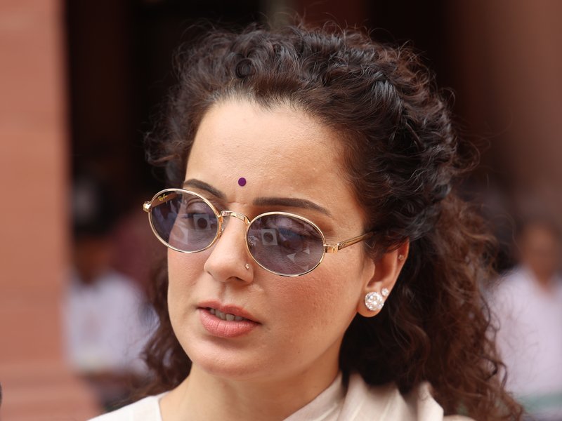 Kangana Ranaut now targets media, ‘feminazis’: You can only display stupidity in your room