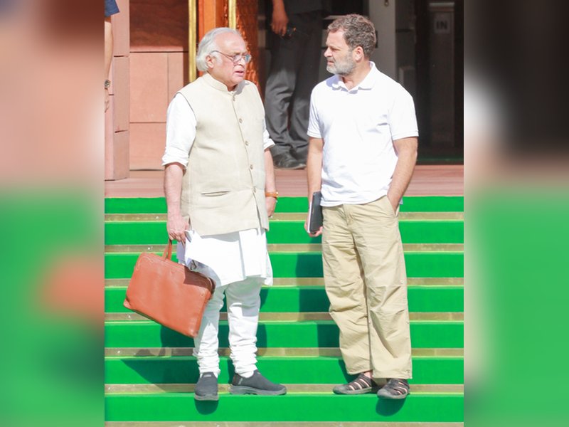 पीएम आवास पर राहुल गांधी का धरना प्रदर्शन रात भर चलेगा: जयराम रमेश
