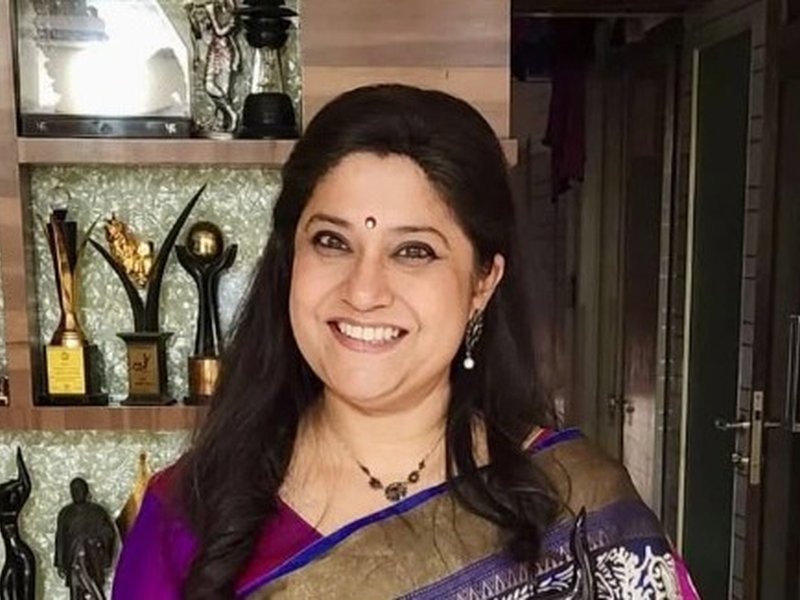 Renuka Shahane shares what separates female friendships from male friendships