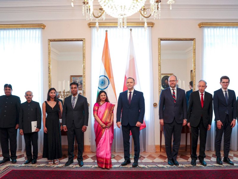 India's Ambassador presents credentials to Poland’s President in traditional ceremony